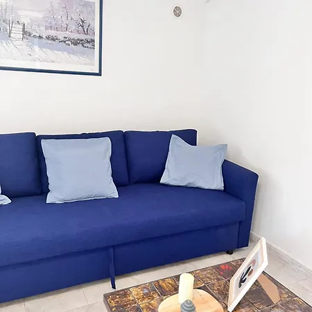 Logement Provencal Au Calme A 20 Min D'Avignon Lirac Exterior photo